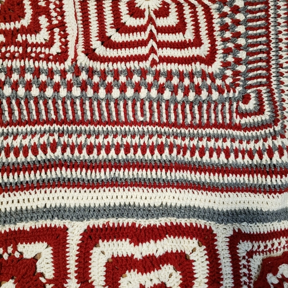 Vintage Quilt Afgan Throw Red Grey White68" × 44" in  New - Picture 13 of 14